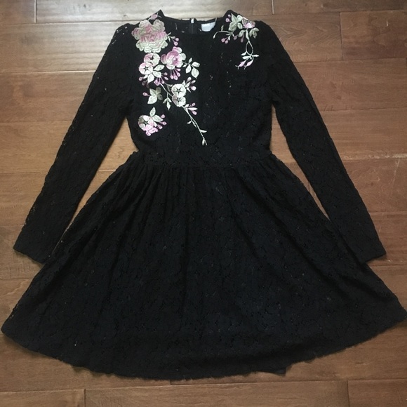 SOLD - ASOS Tall All Over Lace Dress - Picture 2 of 3